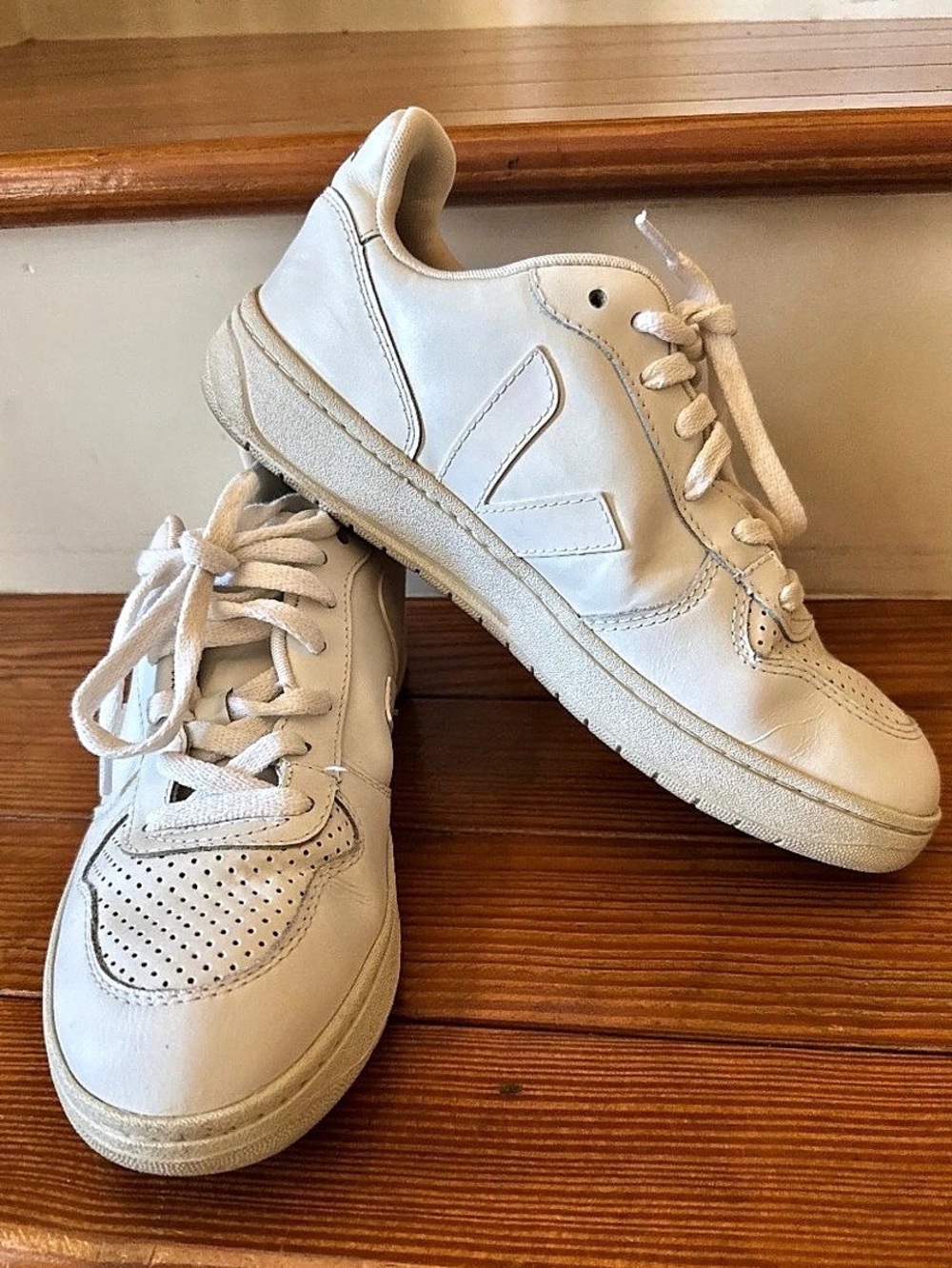 Veja V-10 Leather Sneakers White